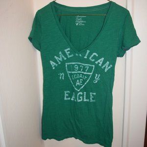 American Eagle dark green women's V-neck -size M